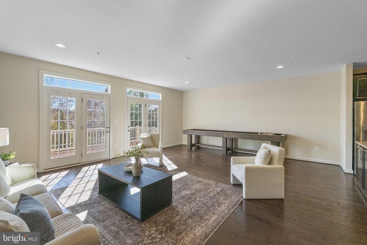 5313 Stream Bank Ln - Photo 4 of 48