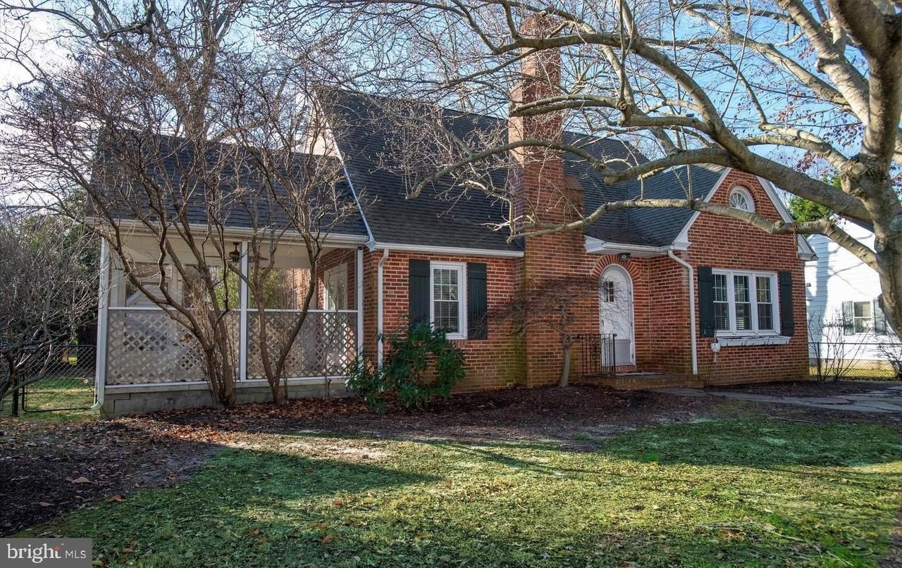 304 Elm Ave
