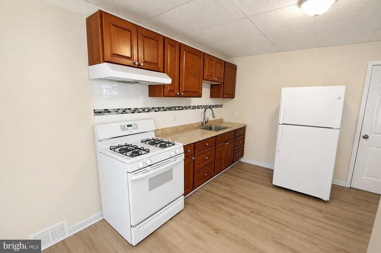 111--113 BARCLAY Street - Photo 5 of 16