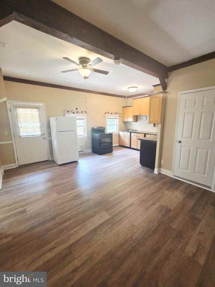 1122 Taylorsville Rd #102 - Photo 3 of 25