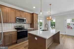 featured image of 27 Christman St