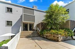 1750 Oakwood Ter #16C - Photo 1 of 1