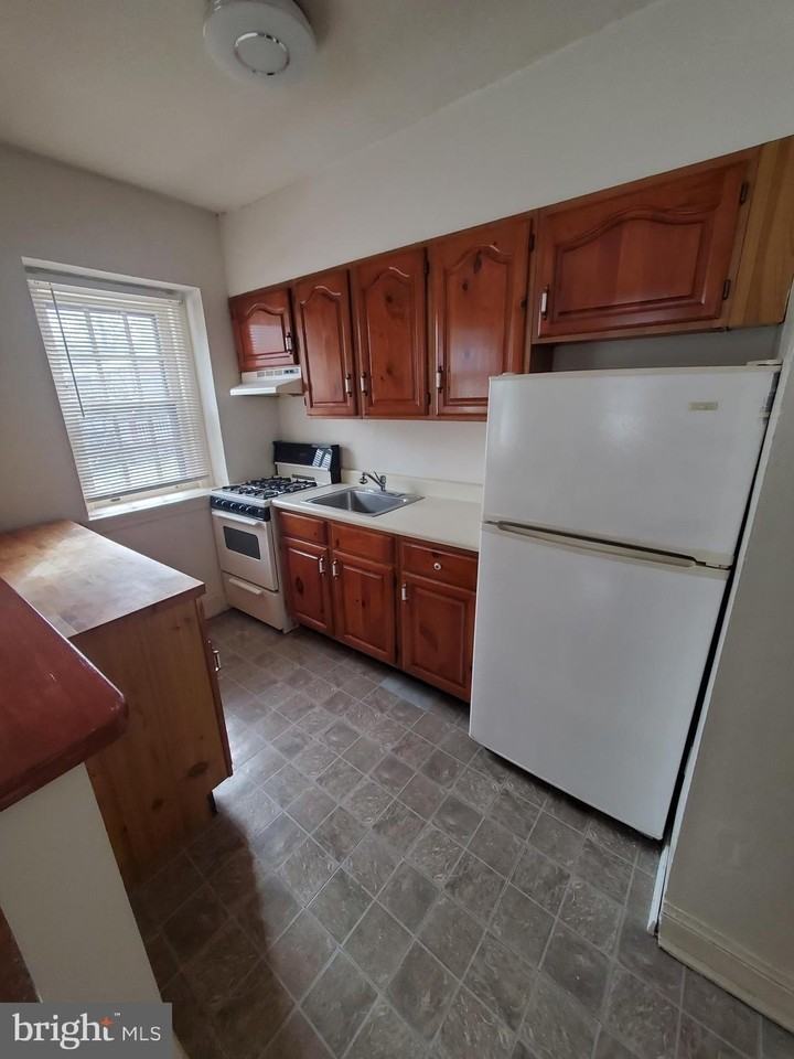 126 Argyle Rd #A11 - Photo 6 of 10