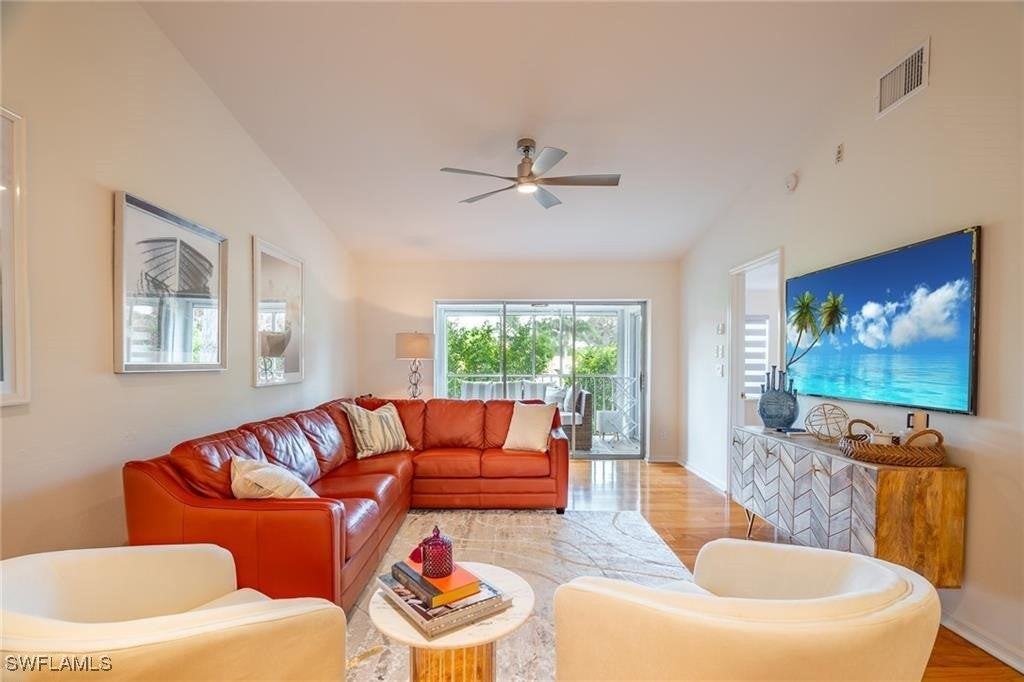 815 Gulf Pavilion Dr - Photo 3 of 23