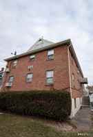 featured image of 100 Upton St