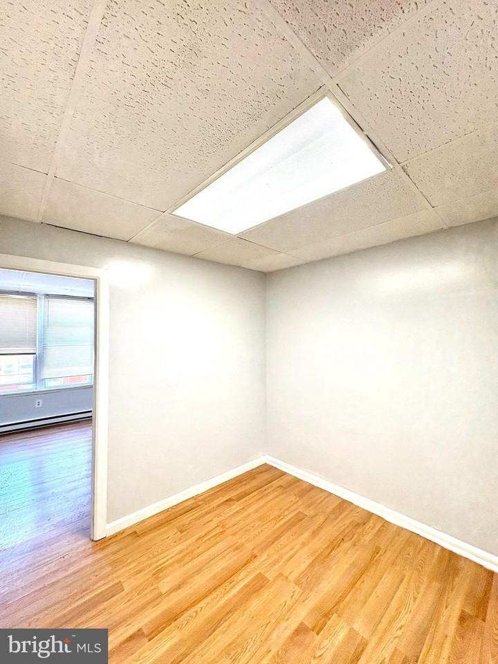 2097 Bridge St #2 - Photo 7 of 7