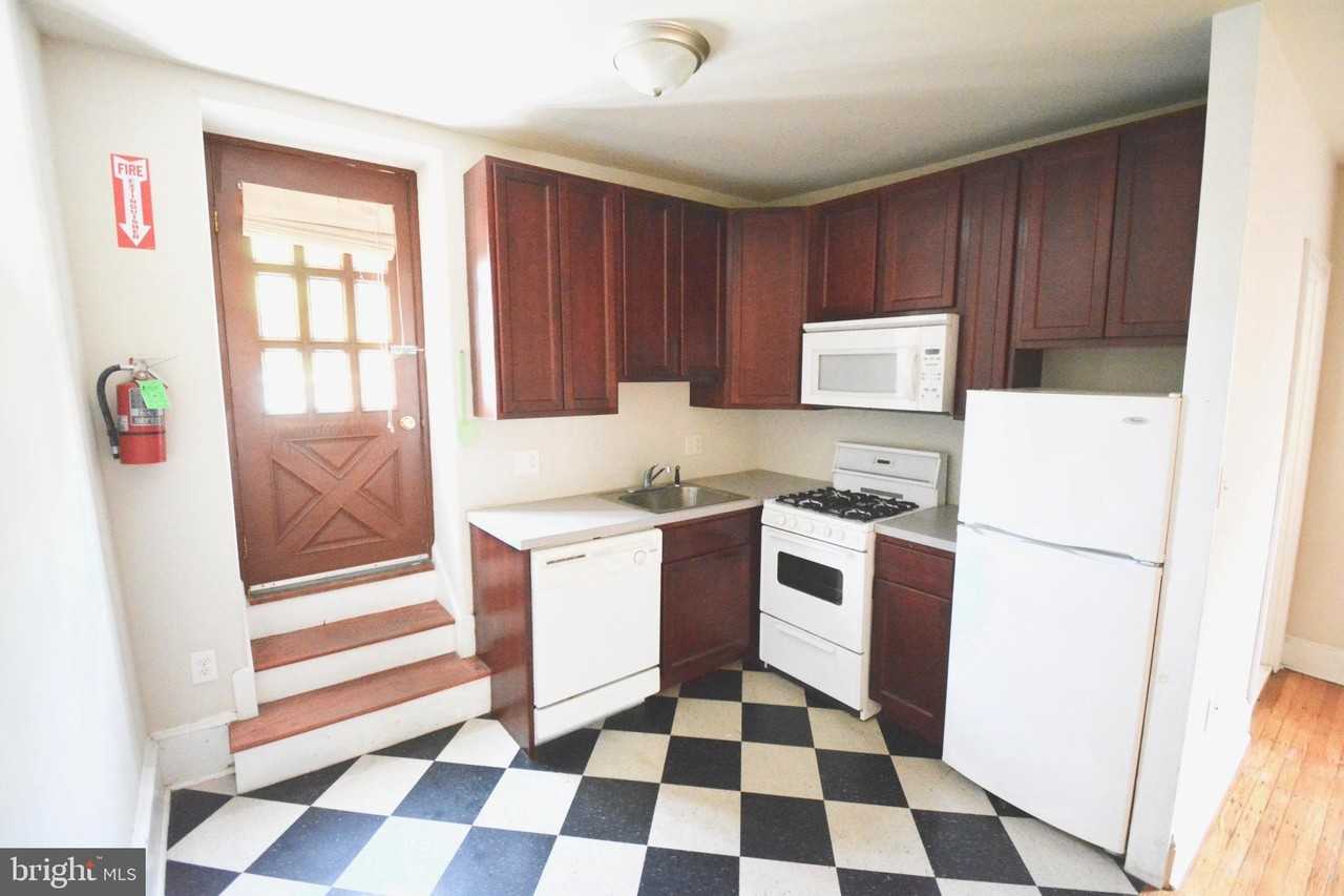247 W Hansberry St #3rdFL - Photo 3 of 22