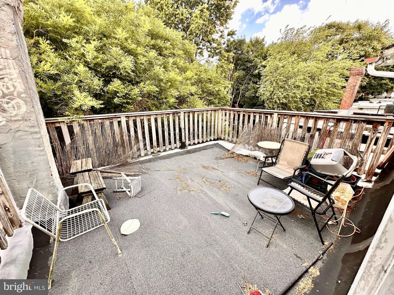 247 W Hansberry St #3rdFL - Photo 7 of 22