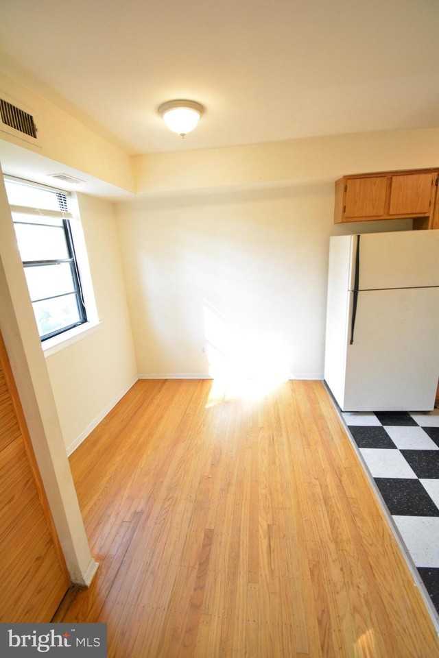 3413 Cresson St #6 - Photo 4 of 13
