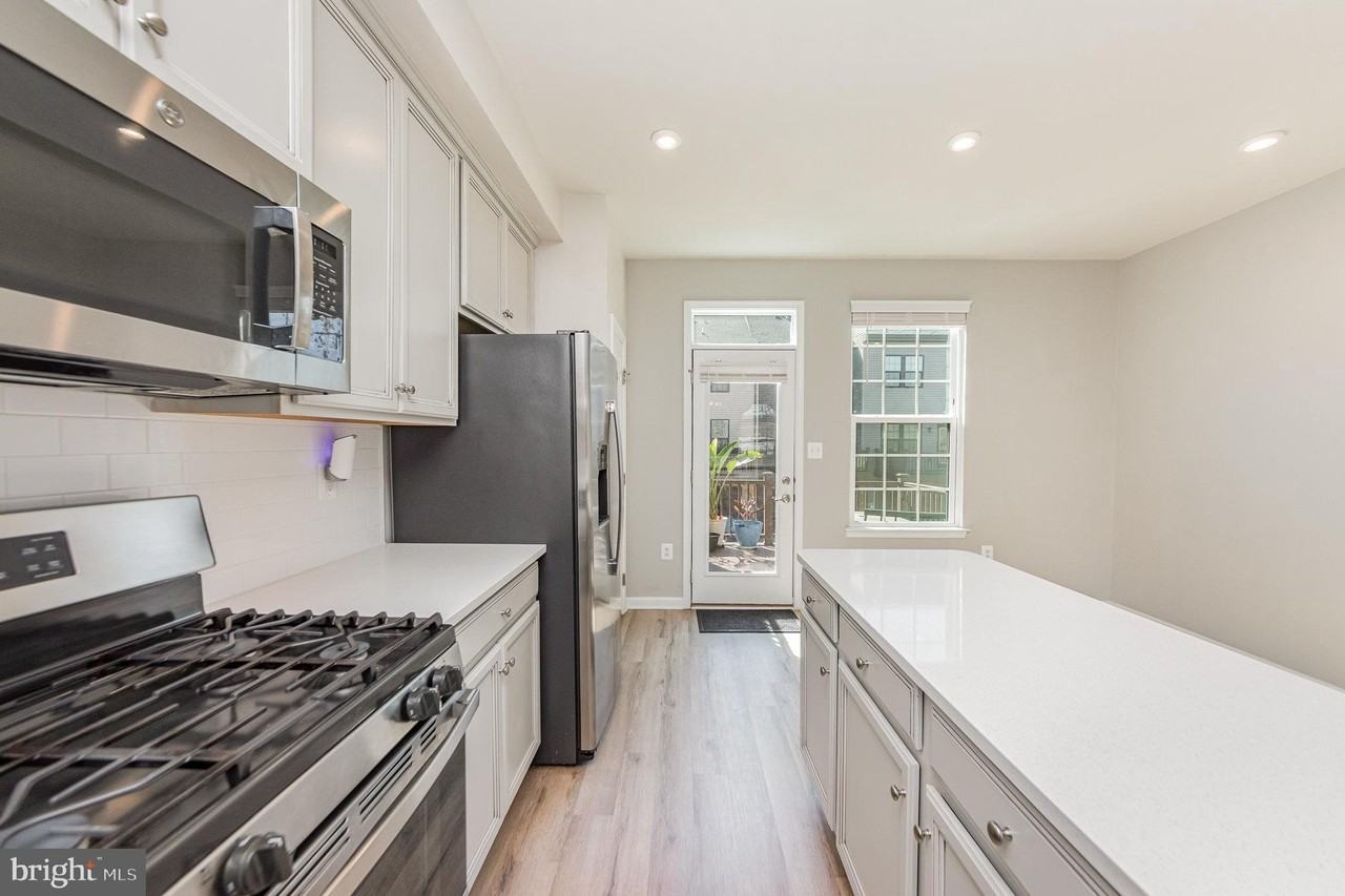 1208 Alum Spring Rd - Photo 6 of 23