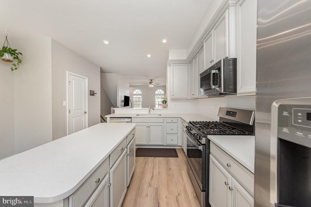 1208 Alum Spring Rd - Photo 7 of 23