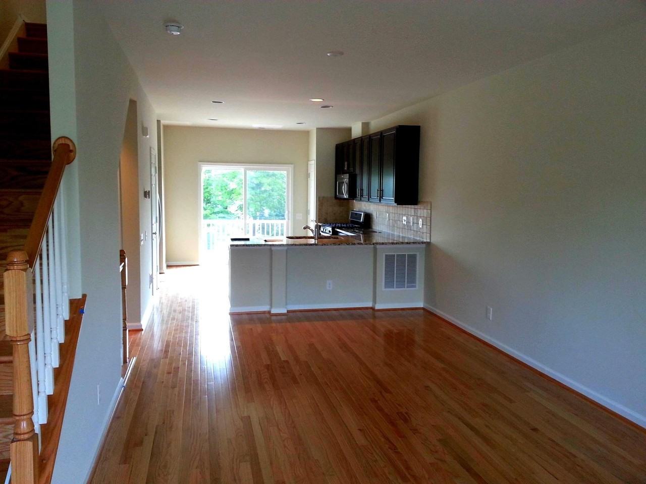 3100 Waterloo Ln - Photo 5 of 23