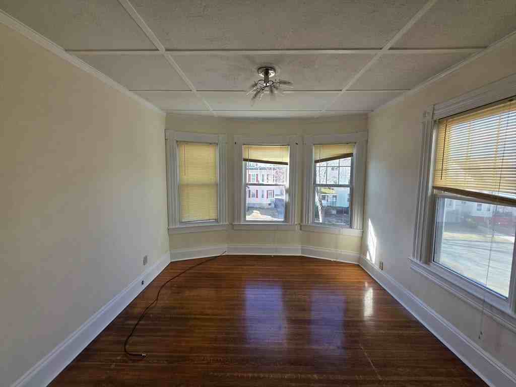 37 Chase Ave - Photo 2 of 8