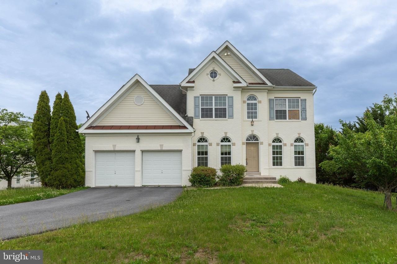 391 Sheerer Dr - Photo 3 of 50