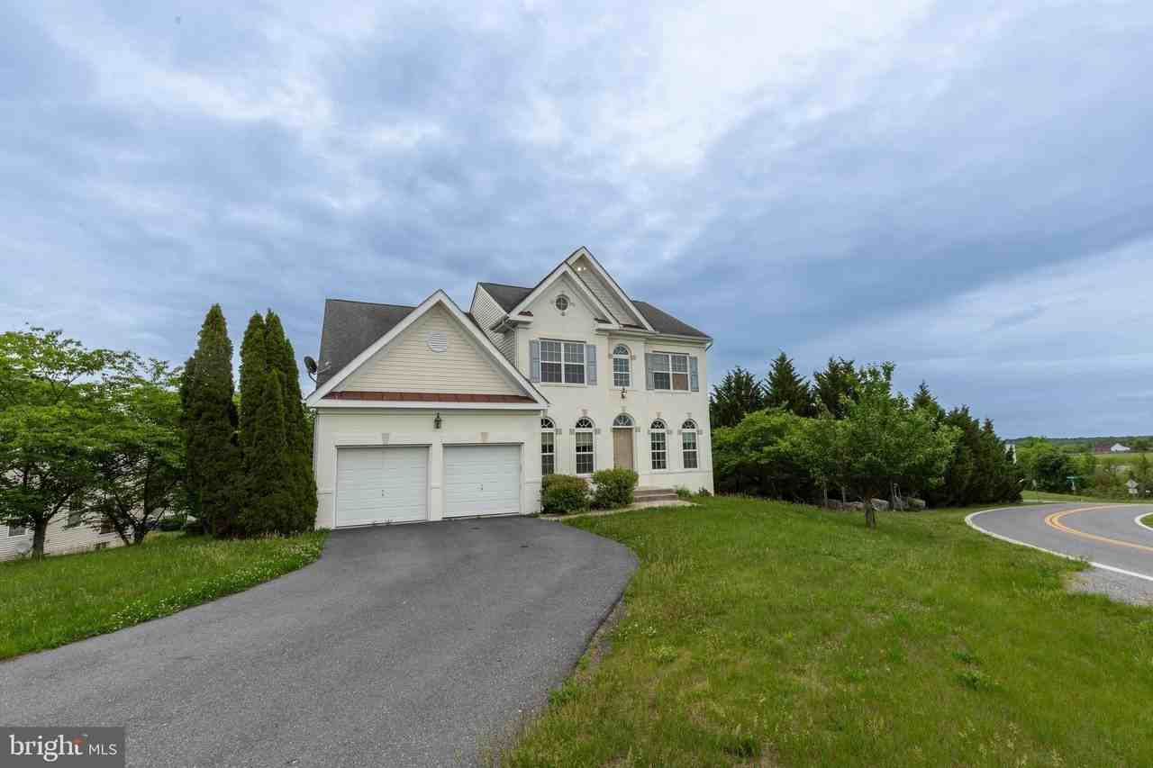 391 Sheerer Dr - Photo 4 of 50