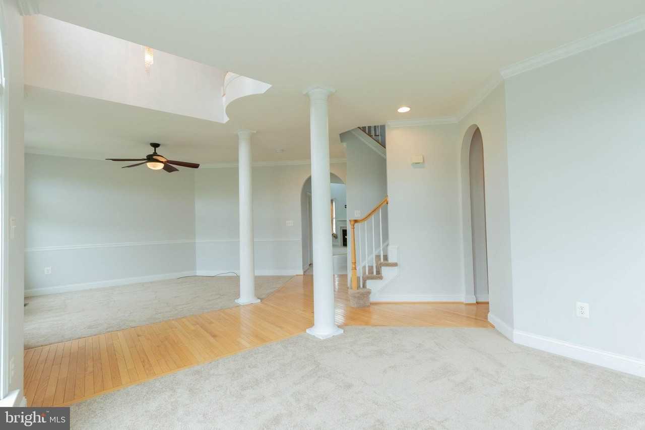 391 Sheerer Dr - Photo 6 of 50