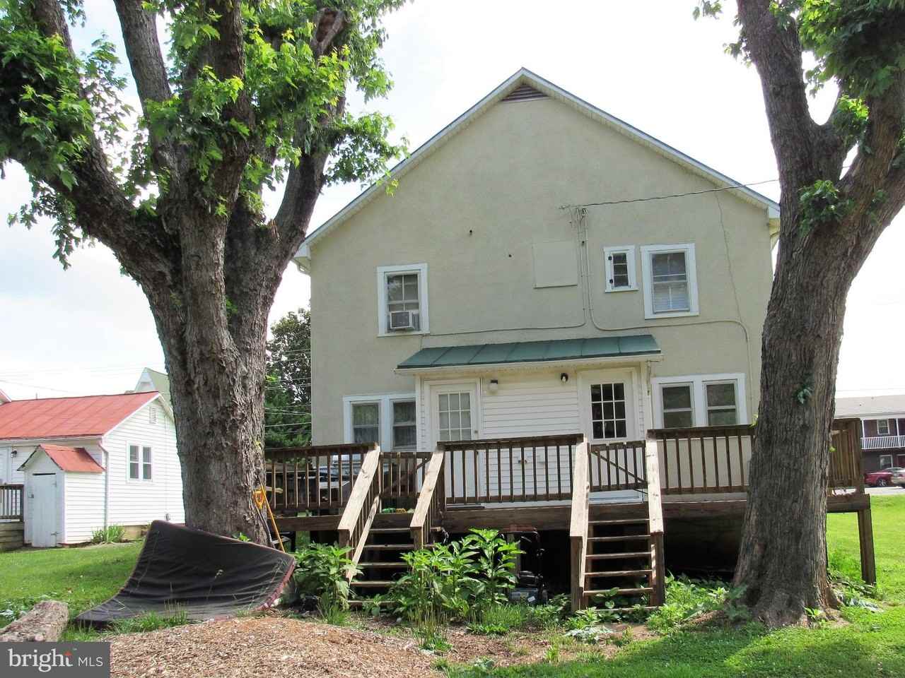 105 N George St - Photo 3 of 12