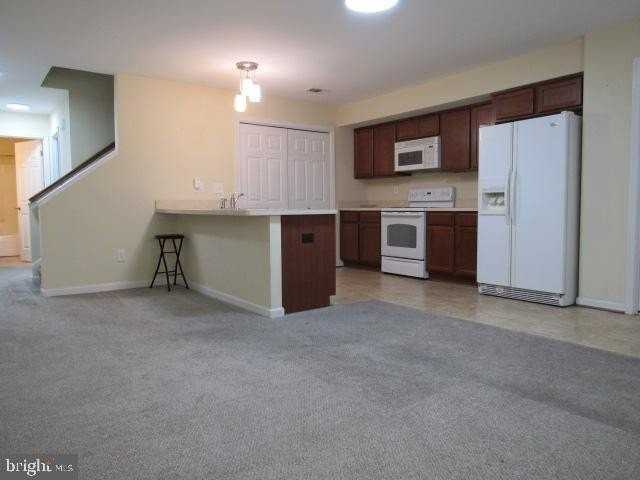 206 N Fairfax Blvd #B - Photo 3 of 8