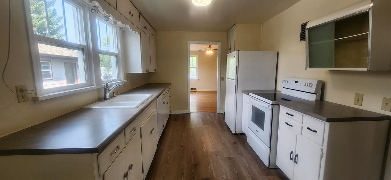 405 S 12th Ave - Photo 4 of 20