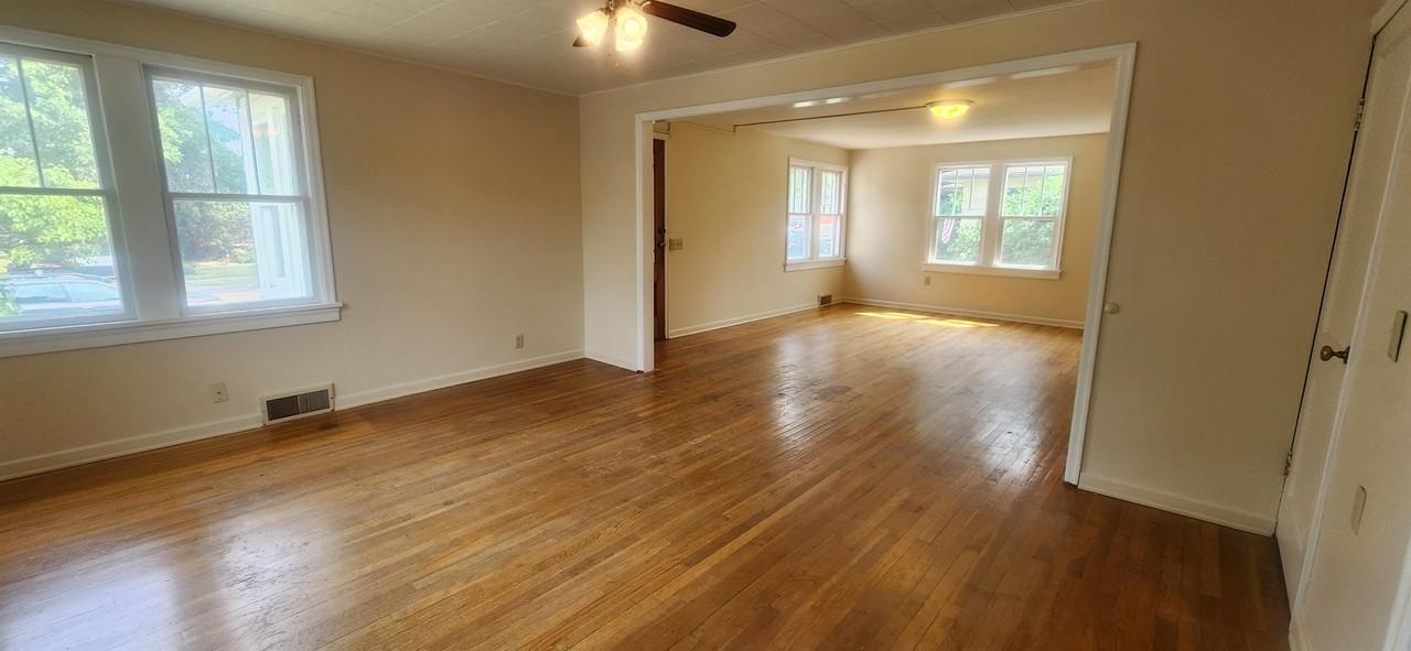 405 S 12th Ave - Photo 6 of 20