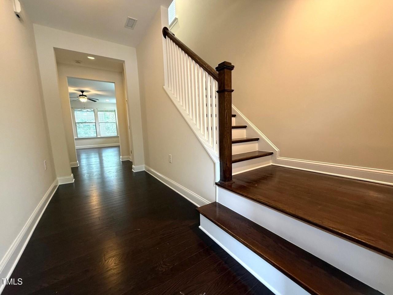 238 Begen St - Photo 2 of 36