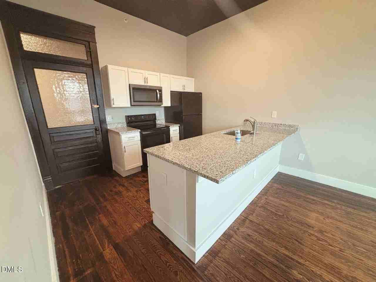 201 S Main St - Photo 2 of 13