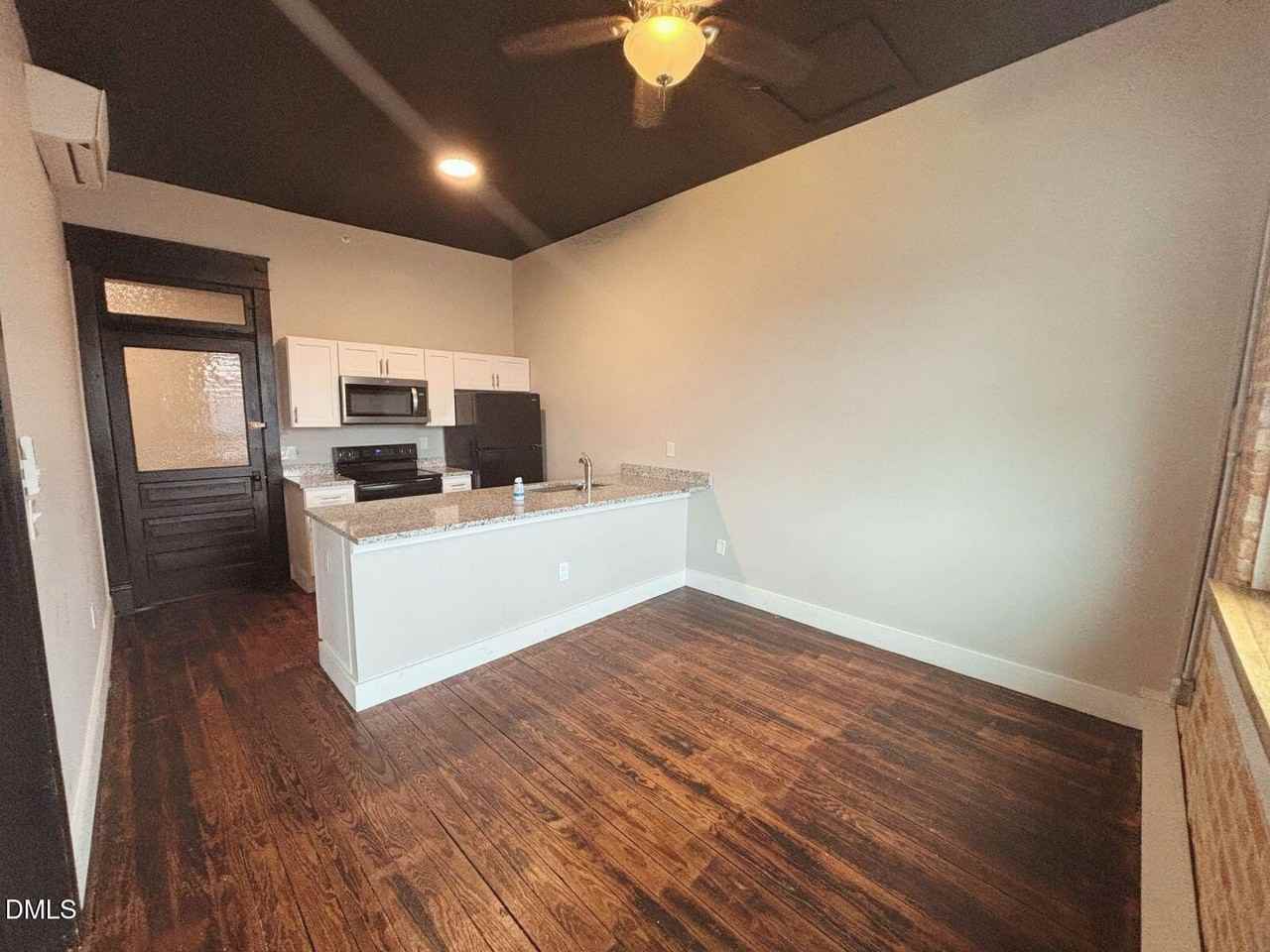 201 S Main St - Photo 5 of 13