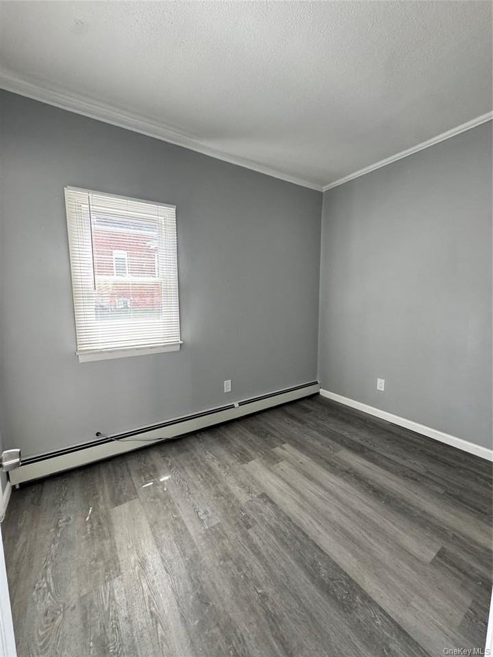 20 W Academy St - Photo 6 of 11