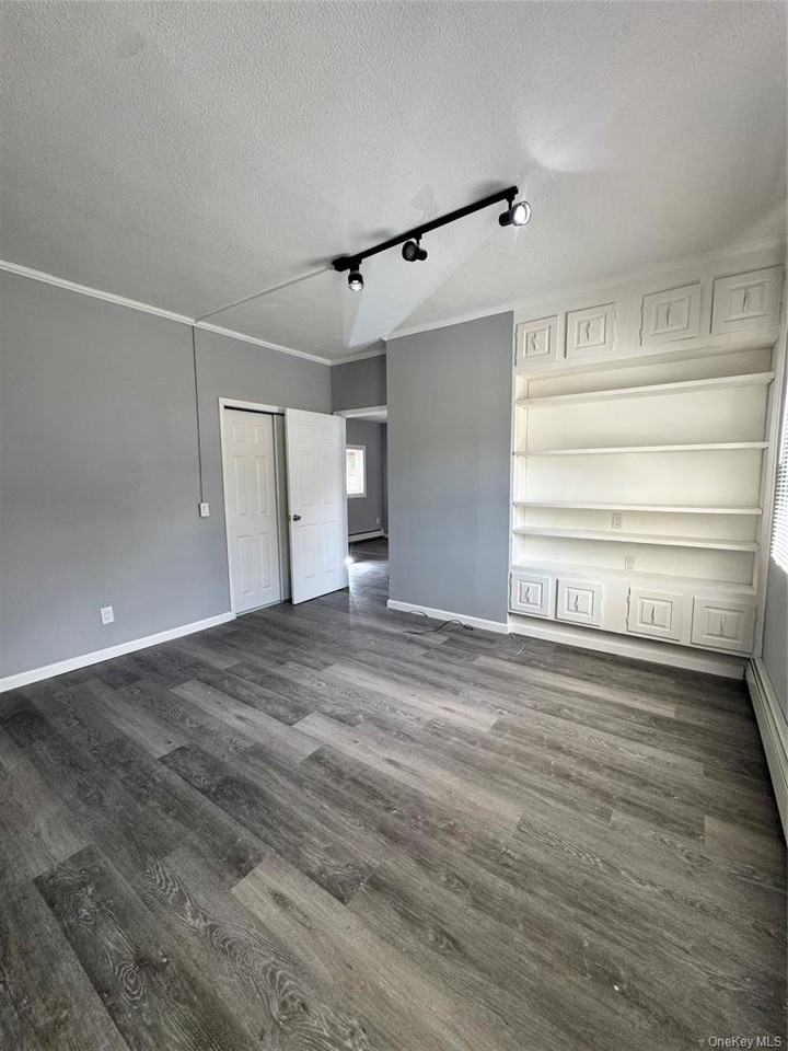 20 W Academy St - Photo 7 of 11
