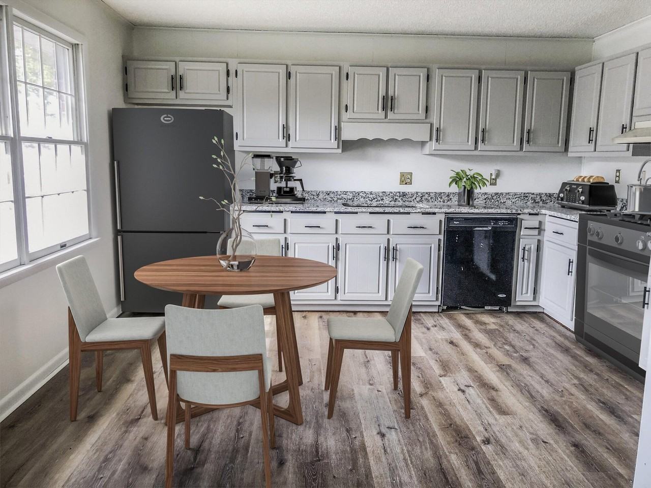 424 W Maple St #2 - Photo 2 of 34
