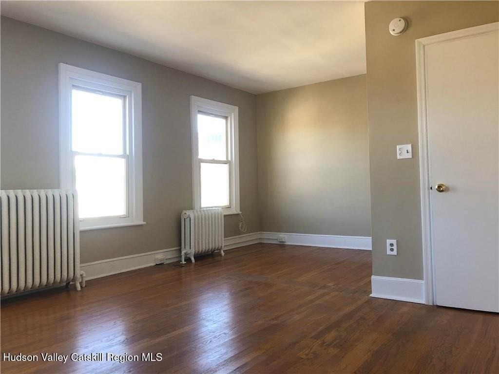 261 Fair St #C - Photo 2 of 14