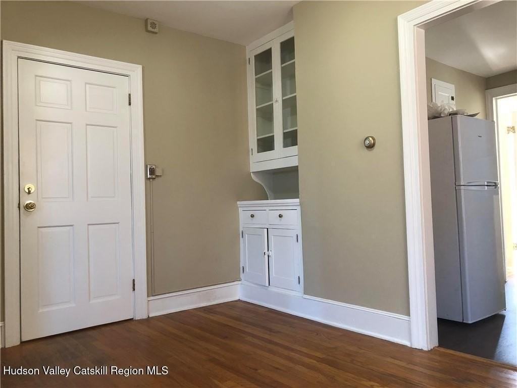 261 Fair St #C - Photo 5 of 14