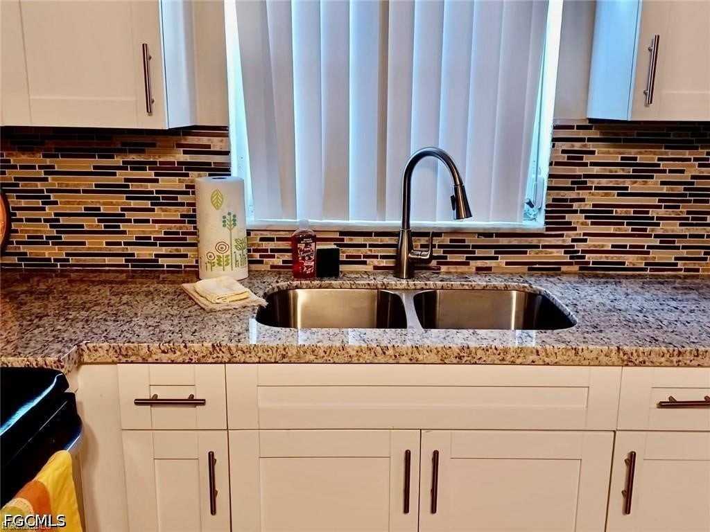 712 Se 47th St - Photo 4 of 14
