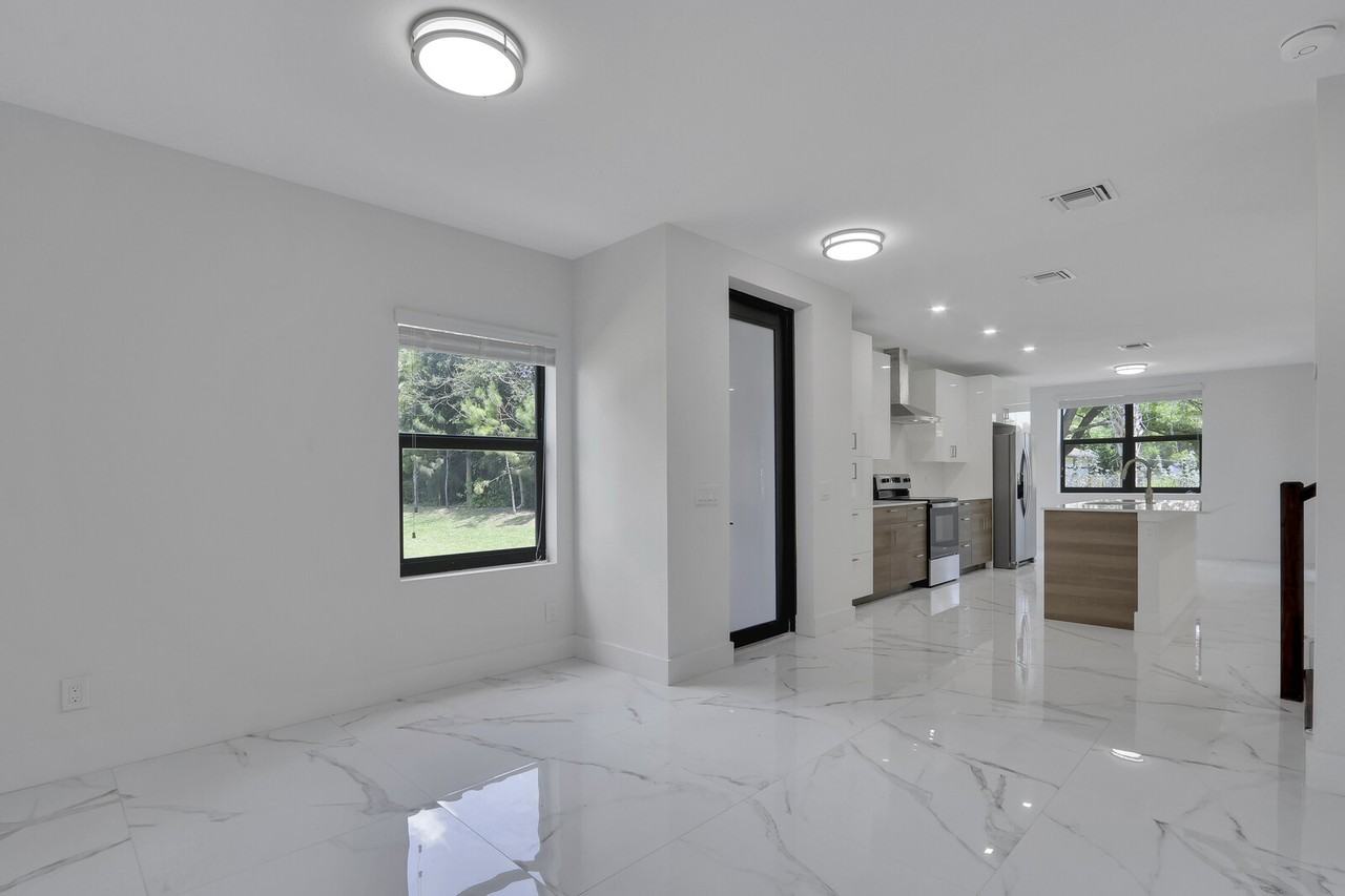 406 Bella Sol Way #1 - Photo 4 of 39