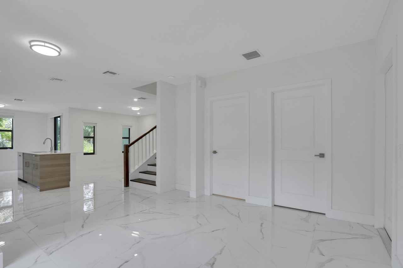 406 Bella Sol Way #1 - Photo 5 of 39