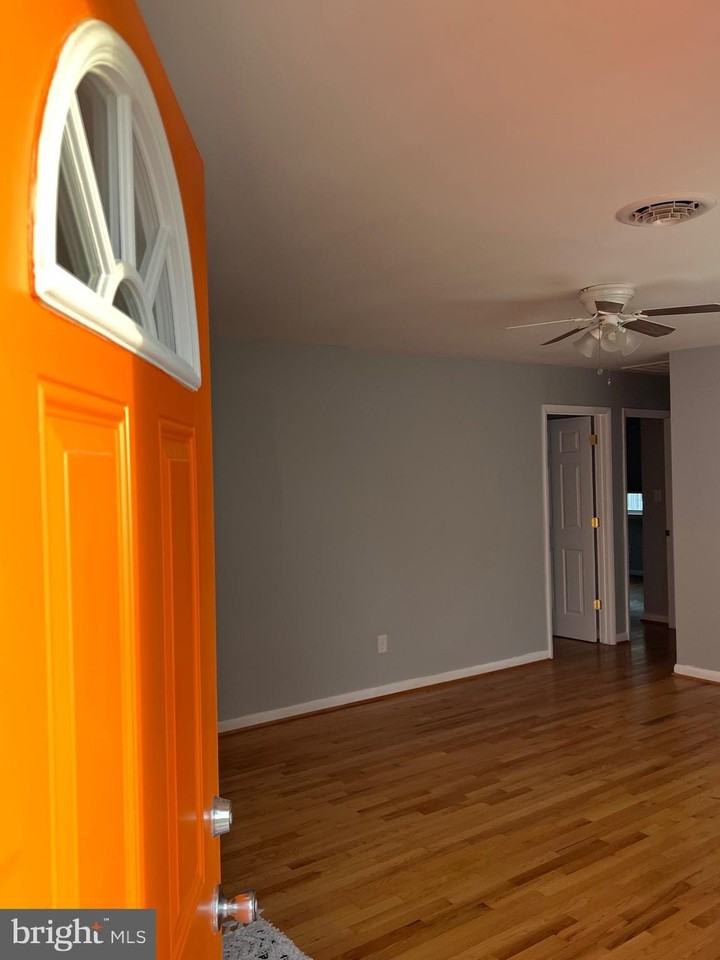 150 5th St - Photo 3 of 27