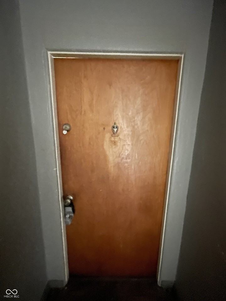 4 N Butler Ave #8 - Photo 2 of 17
