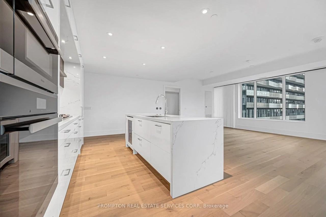 455 Wellington Street West - Photo 16