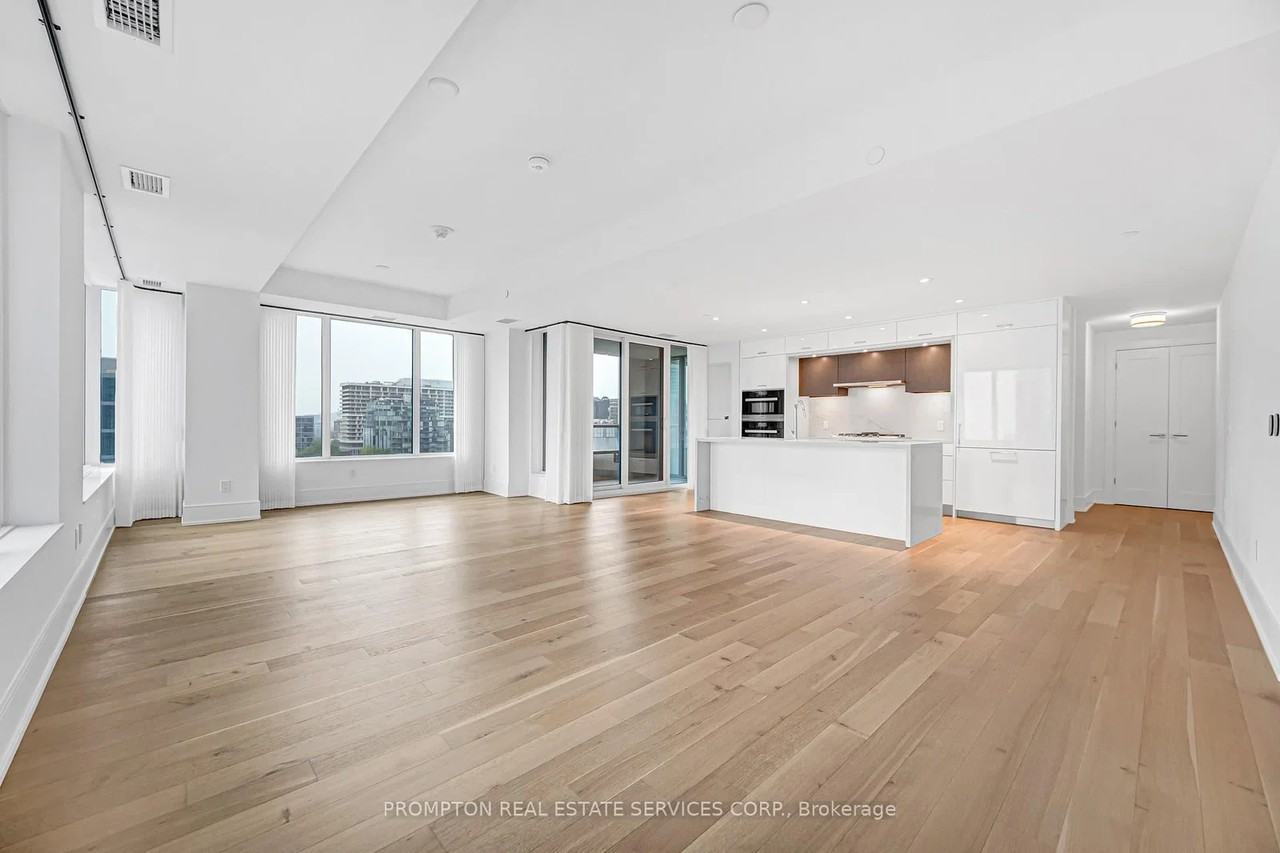455 Wellington Street West - Photo 22