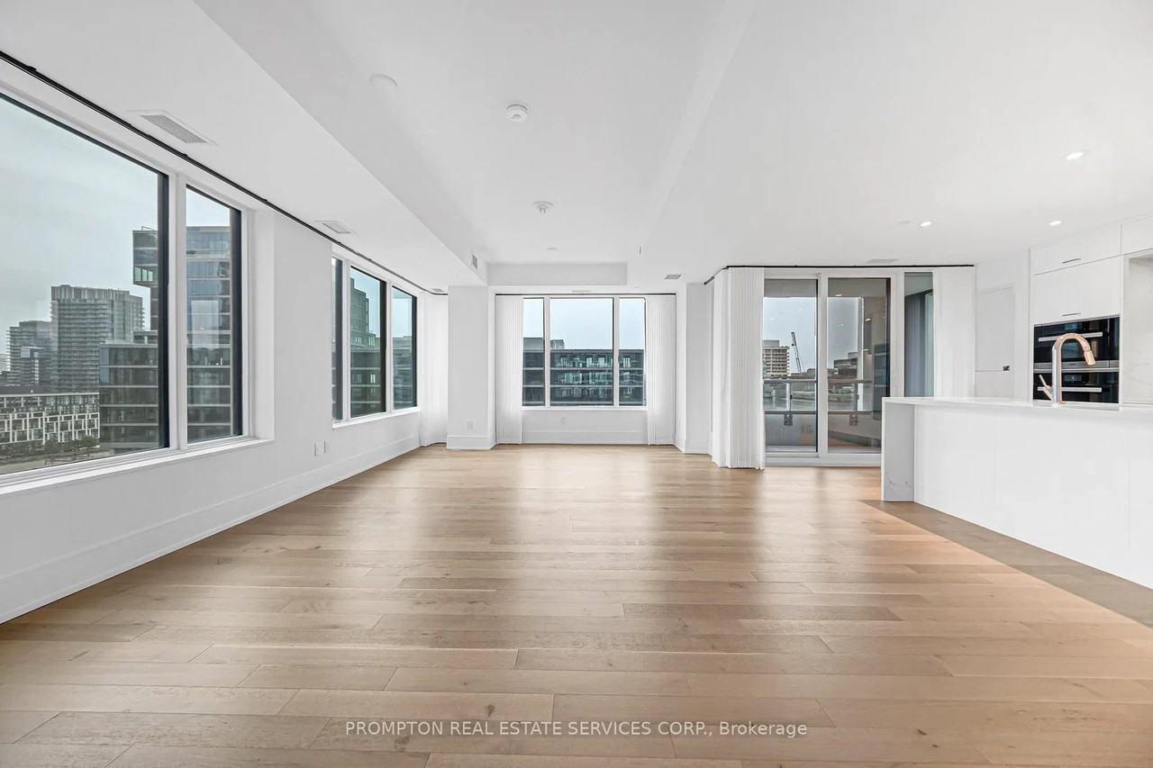 455 Wellington Street West - Photo 25