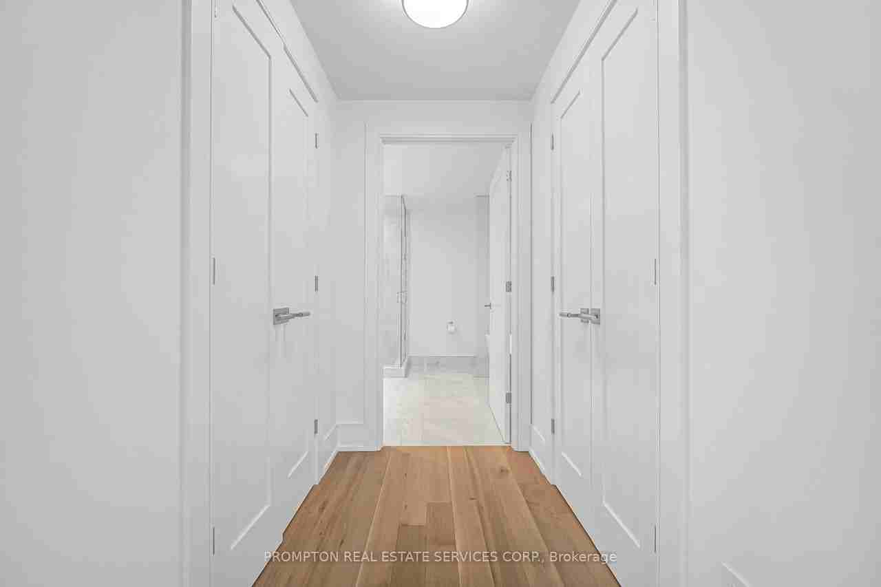 455 Wellington Street West - Photo 37