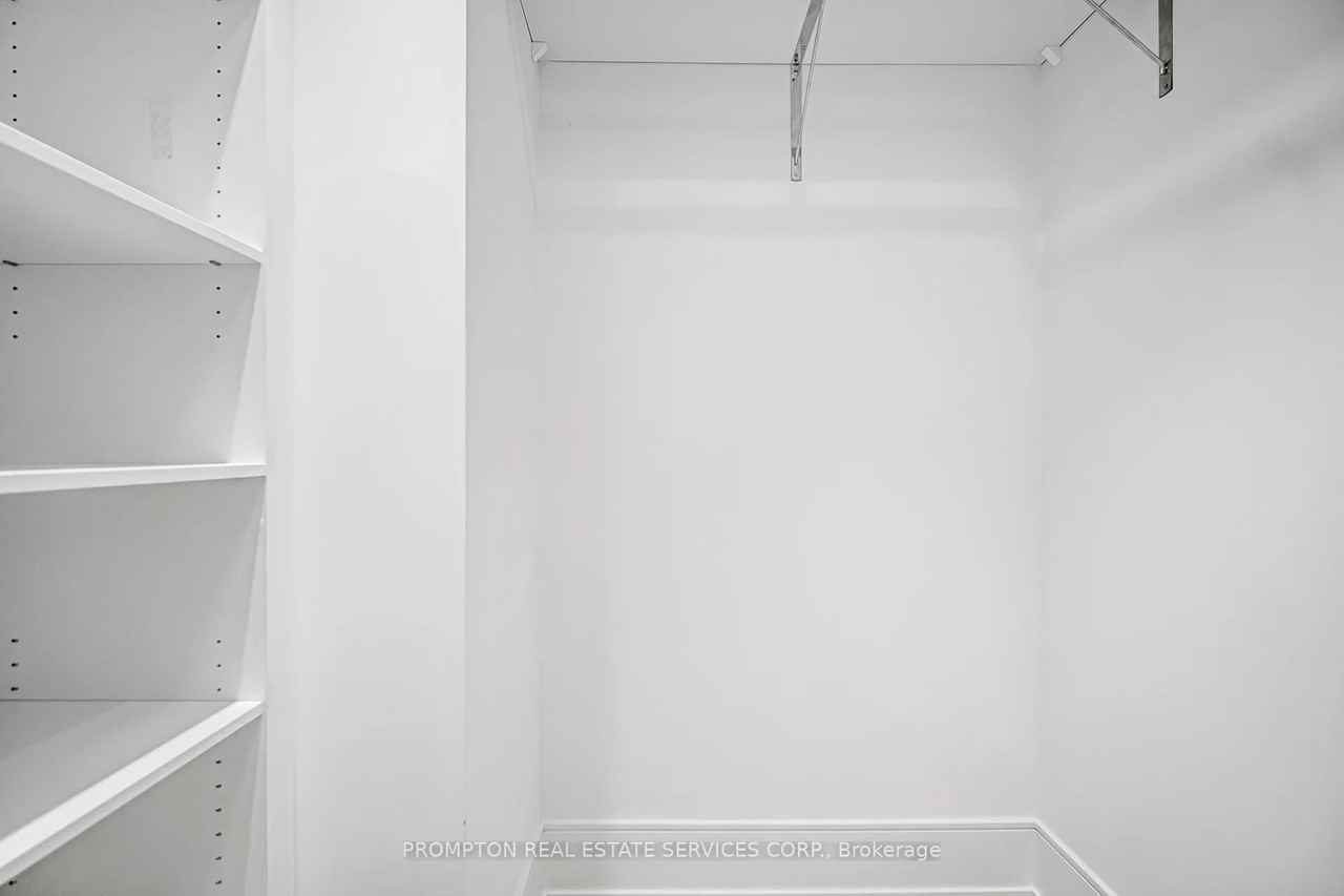 455 Wellington Street West - Photo 41