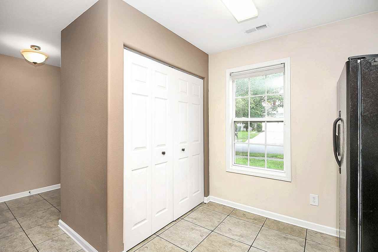 5227 Silabert Ave #1 - Photo 7 of 34