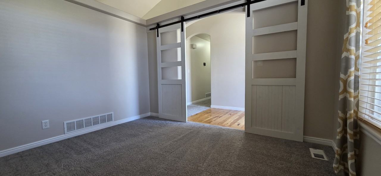 11621 S Summer Stone Dr #1 - Photo 2 of 18