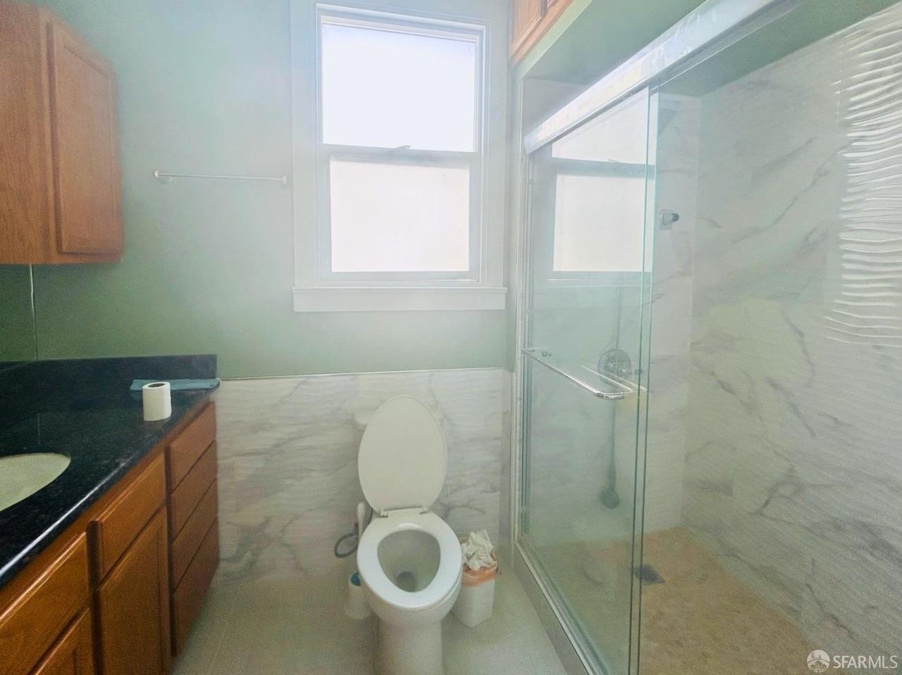 224 Cordova St - Photo 4 of 10