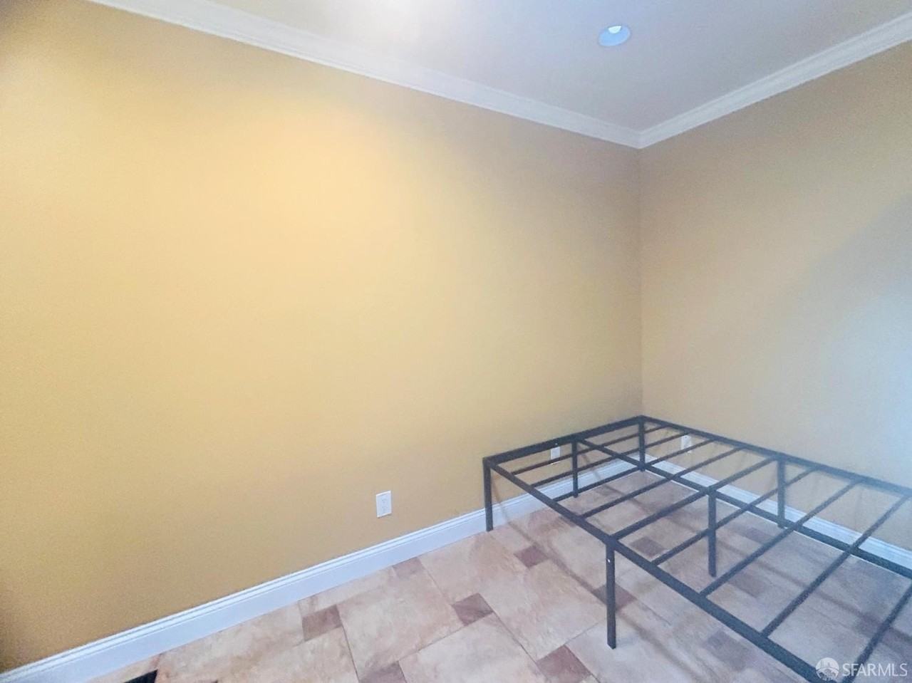 224 Cordova St - Photo 6 of 10