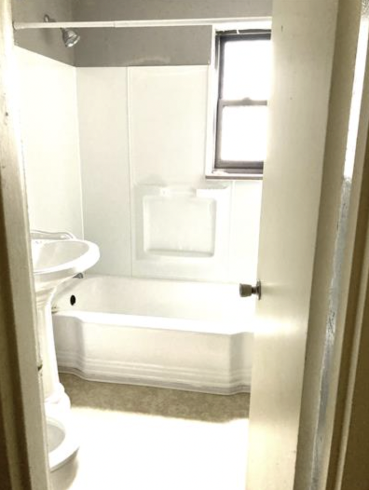 420 Walnut Ave Apt C2 #2C - Photo 6 of 10