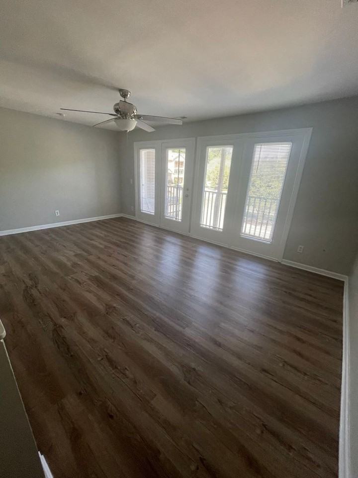 6157 Meadow Rose Ln - Photo 2 of 10
