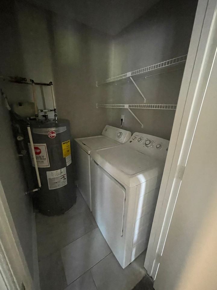 6157 Meadow Rose Ln - Photo 6 of 10