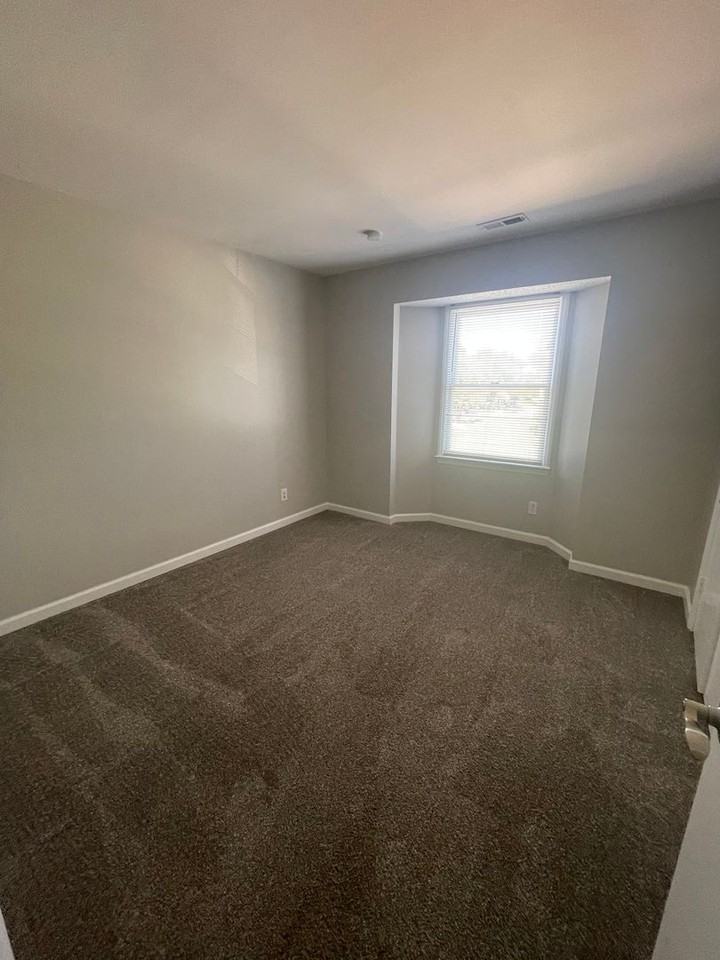 6157 Meadow Rose Ln - Photo 7 of 10